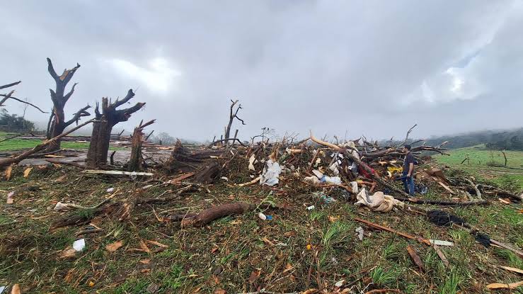 Tornado em Piraí do Sul, no Paraná é classificado como F3, com ventos que chegam a 332 km/h